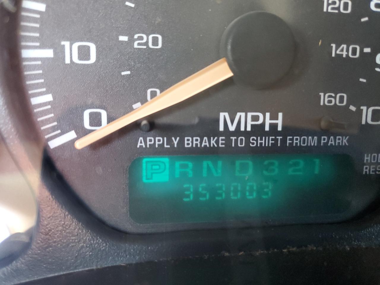 2GTEC19V421405321 2002 GMC New Sierra C1500