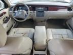 2004 Lincoln Town Car Executive na sprzedaż w Newton, AL - Rear End