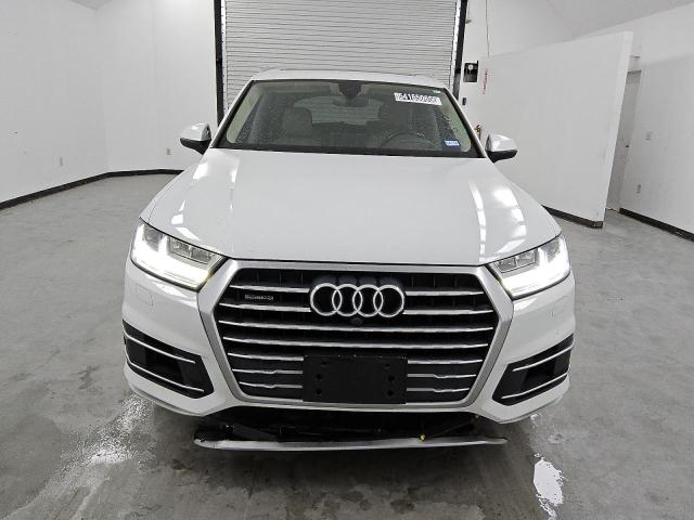  AUDI Q7 2018 Biały