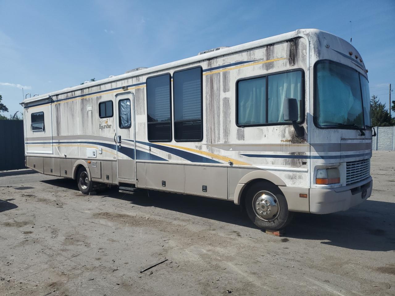 2000 Ford F550 Super Duty Stripped Chassis for Sale in Apopka, FL - Mechanical