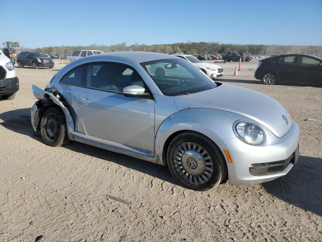 Hatchbacks VOLKSWAGEN BEETLE 2015 Srebrny