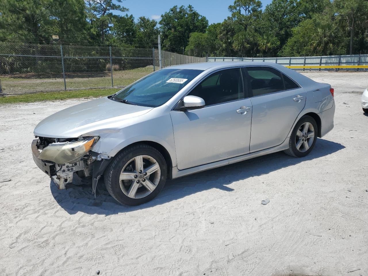 2014 Toyota Camry L за продажба в Fort Pierce, FL - Front End