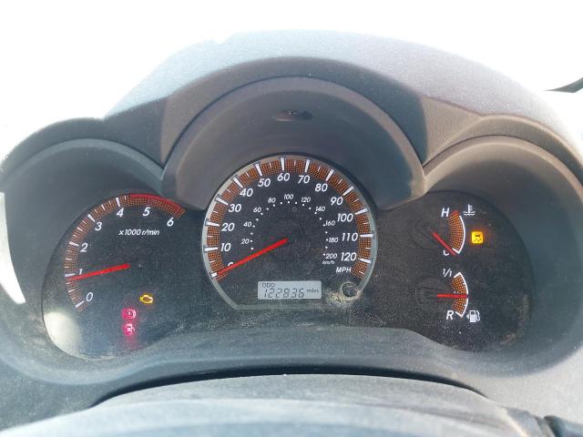 2011 TOYOTA HILUX INVI