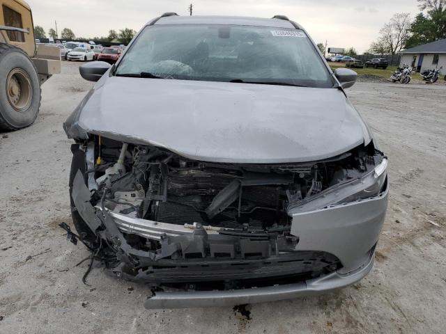  CHRYSLER PACIFICA 2017 Silver