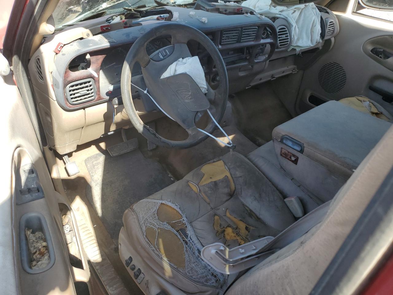 1998 Dodge Ram 1500 VIN: 1B7HC13Y8WJ195897 Lot: 51695335