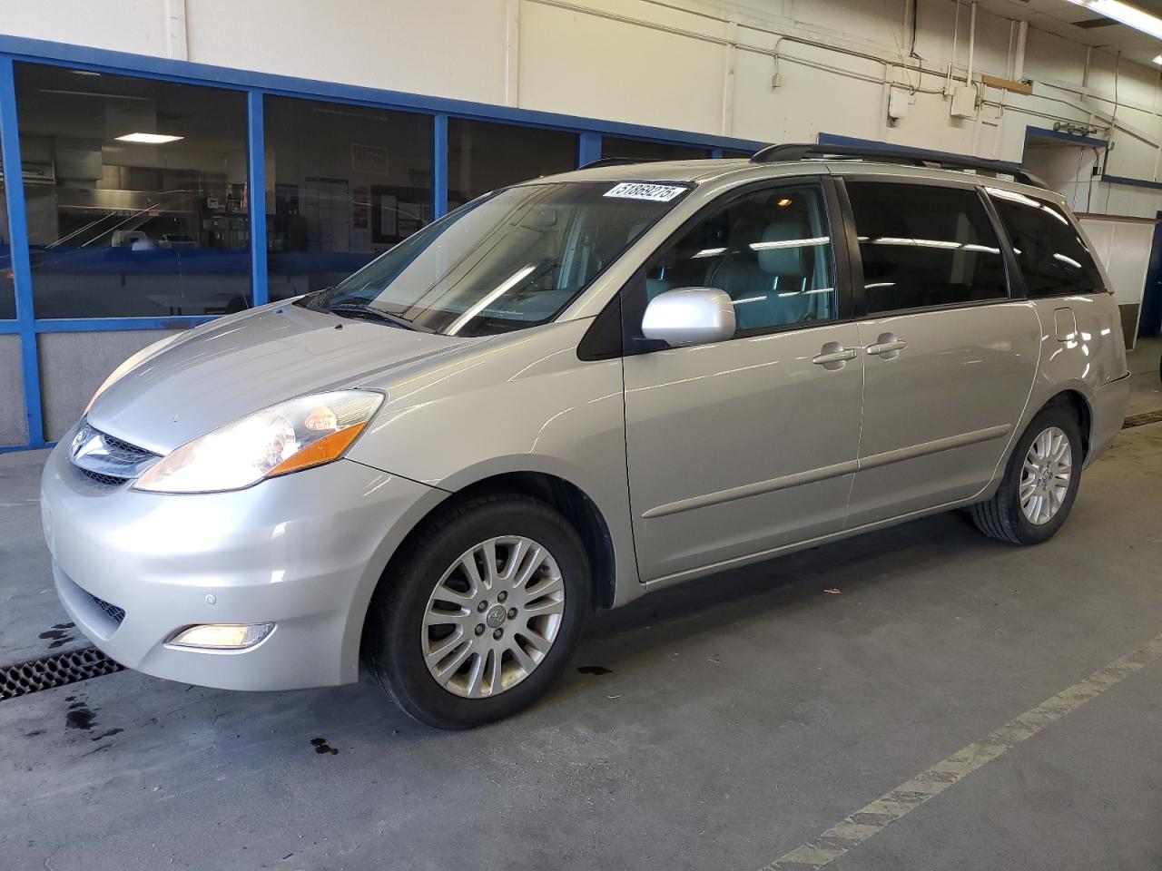 2010 Toyota Sienna Xle zu verkaufen in Pasco, WA - Rear End