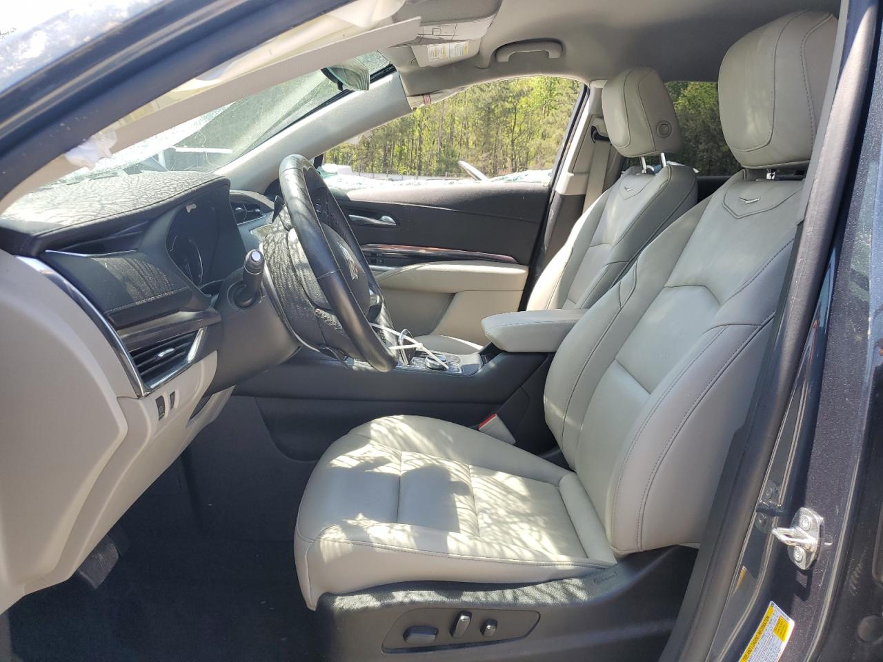 2019 Cadillac Xt4 Luxury VIN: 1GYAZAR44KF155215 Lot: 52931315