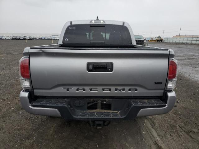  TOYOTA TACOMA 2021 Srebrny