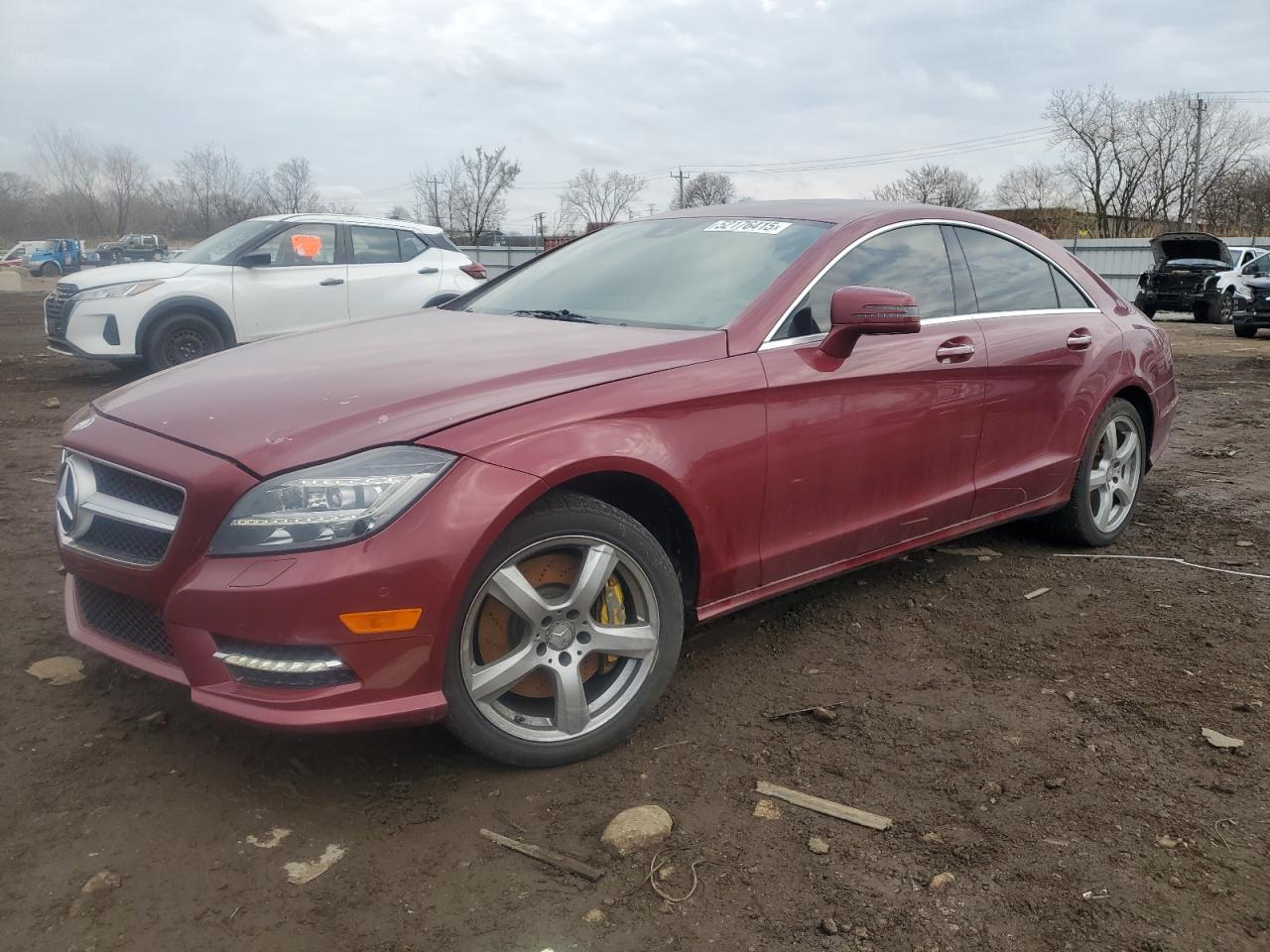 2013 Mercedes-Benz Cls 550 4Matic for Sale in Chicago Heights, IL - Side