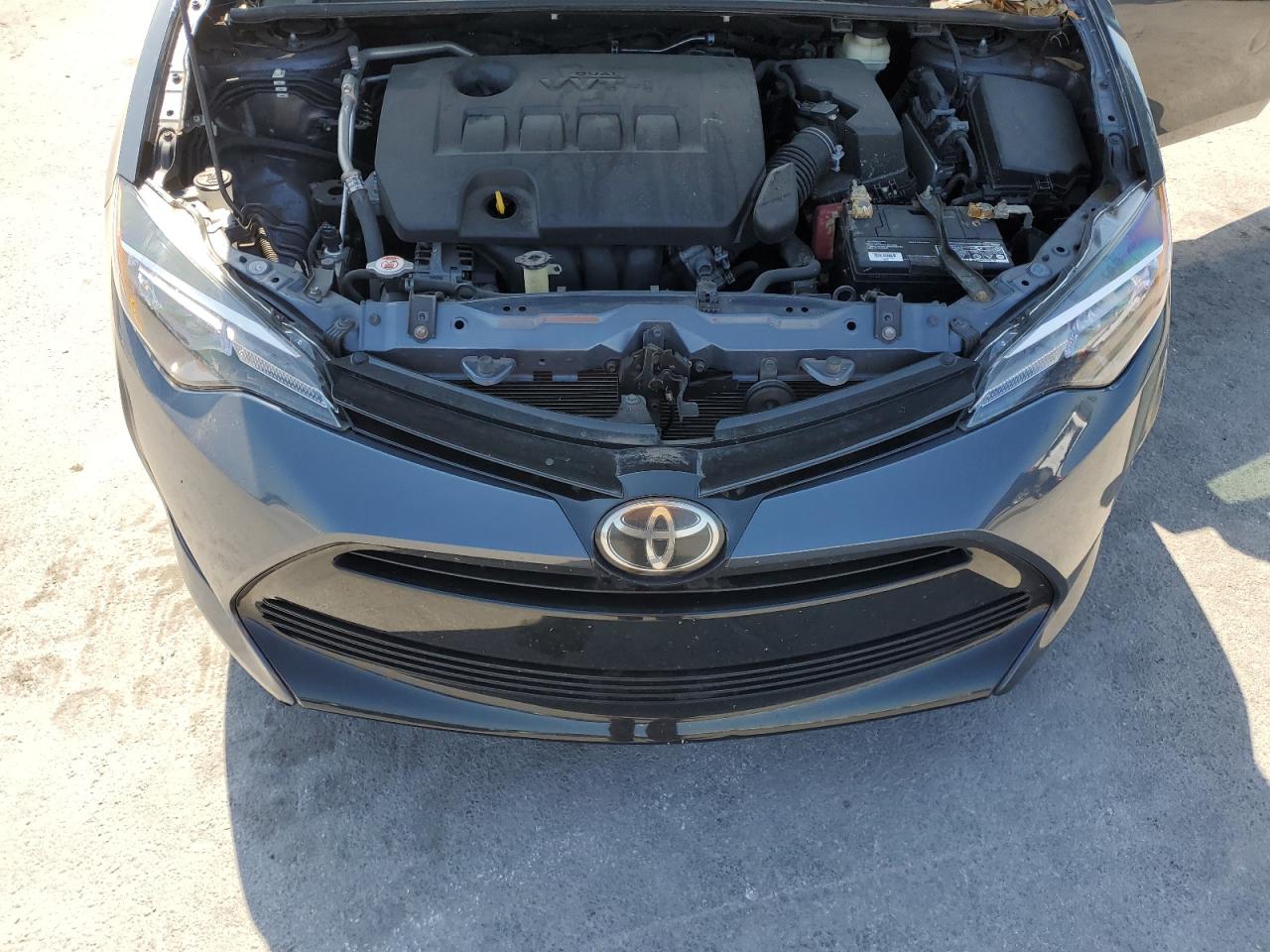 2018 Toyota Corolla L VIN: 5YFBURHEXJP807859 Lot: 53272915