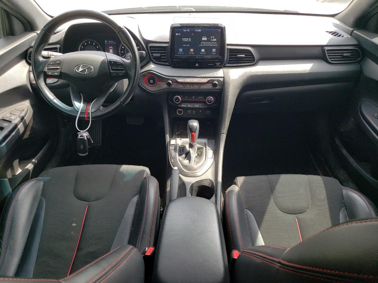 2020 Hyundai Veloster Base VIN: KMHTG6AF8LU030306 Lot: 55015575