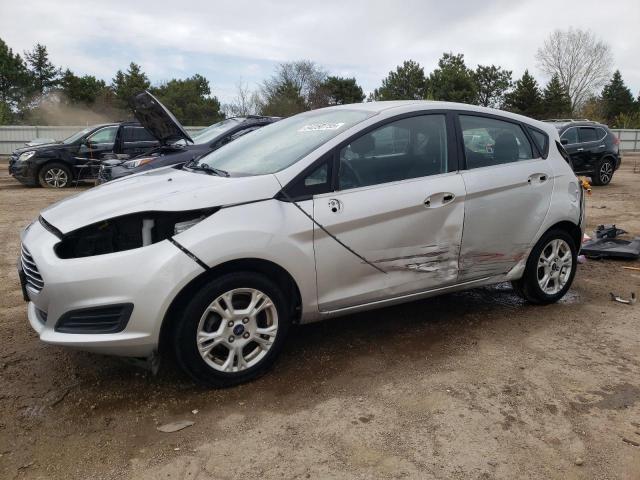  FORD FIESTA 2016 Серебристый