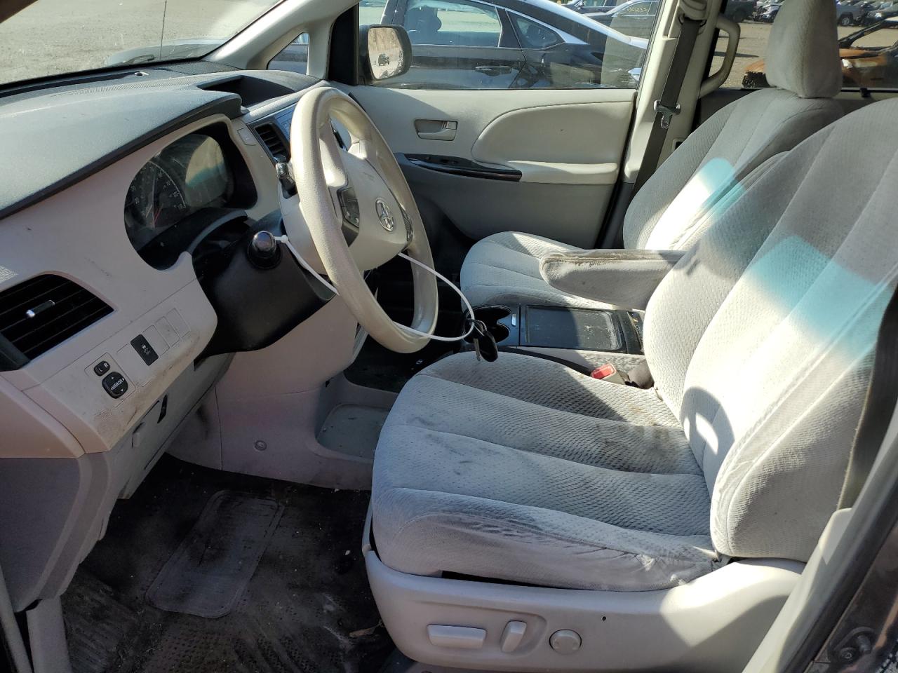 2013 Toyota Sienna Le VIN: 5TDKK3DC6DS314456 Lot: 53459825