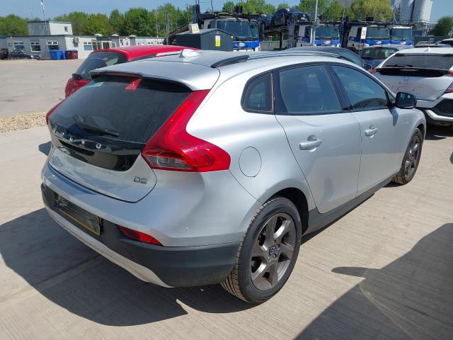 2015 VOLVO V40 CROSS