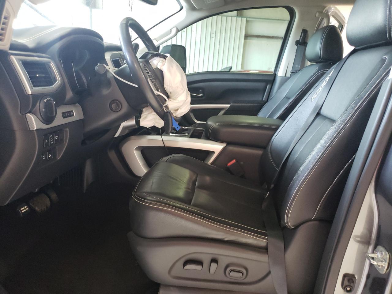 2019 Nissan Titan Sv VIN: 1N6AA1E52KN521946 Lot: 53984745