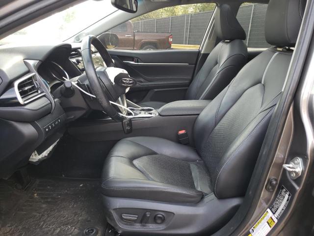  TOYOTA CAMRY 2018 Szary