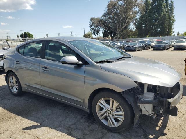  HYUNDAI ELANTRA 2019 Серый