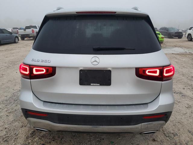  MERCEDES-BENZ GLB-CLASS 2022 Silver