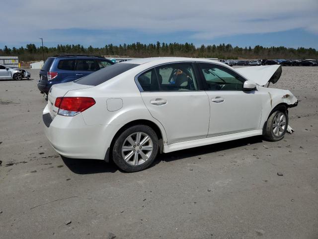 Sedans SUBARU LEGACY 2012 White