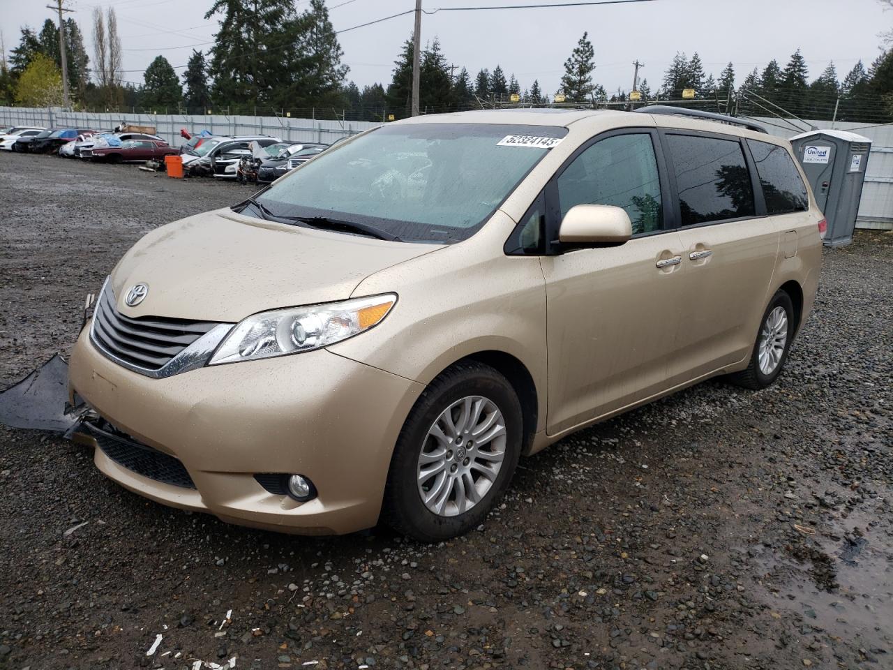 2011 Toyota Sienna Xle للبيع في Graham، WA - Front End