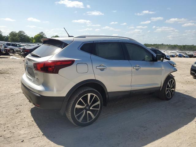  NISSAN ROGUE 2017 Сріблястий