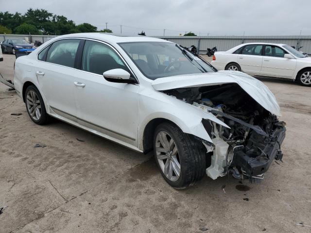  VOLKSWAGEN PASSAT 2017 Biały