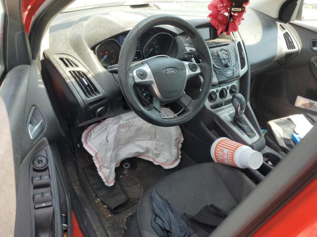 Седани FORD FOCUS 2014 Червоний