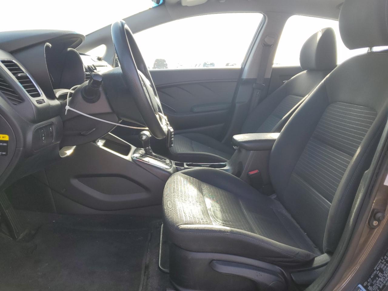 2017 Kia Forte Lx VIN: 3KPFL4A74HE159658 Lot: 85667745