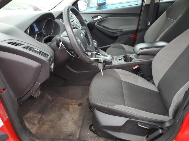 Sedans FORD FOCUS 2014 Red
