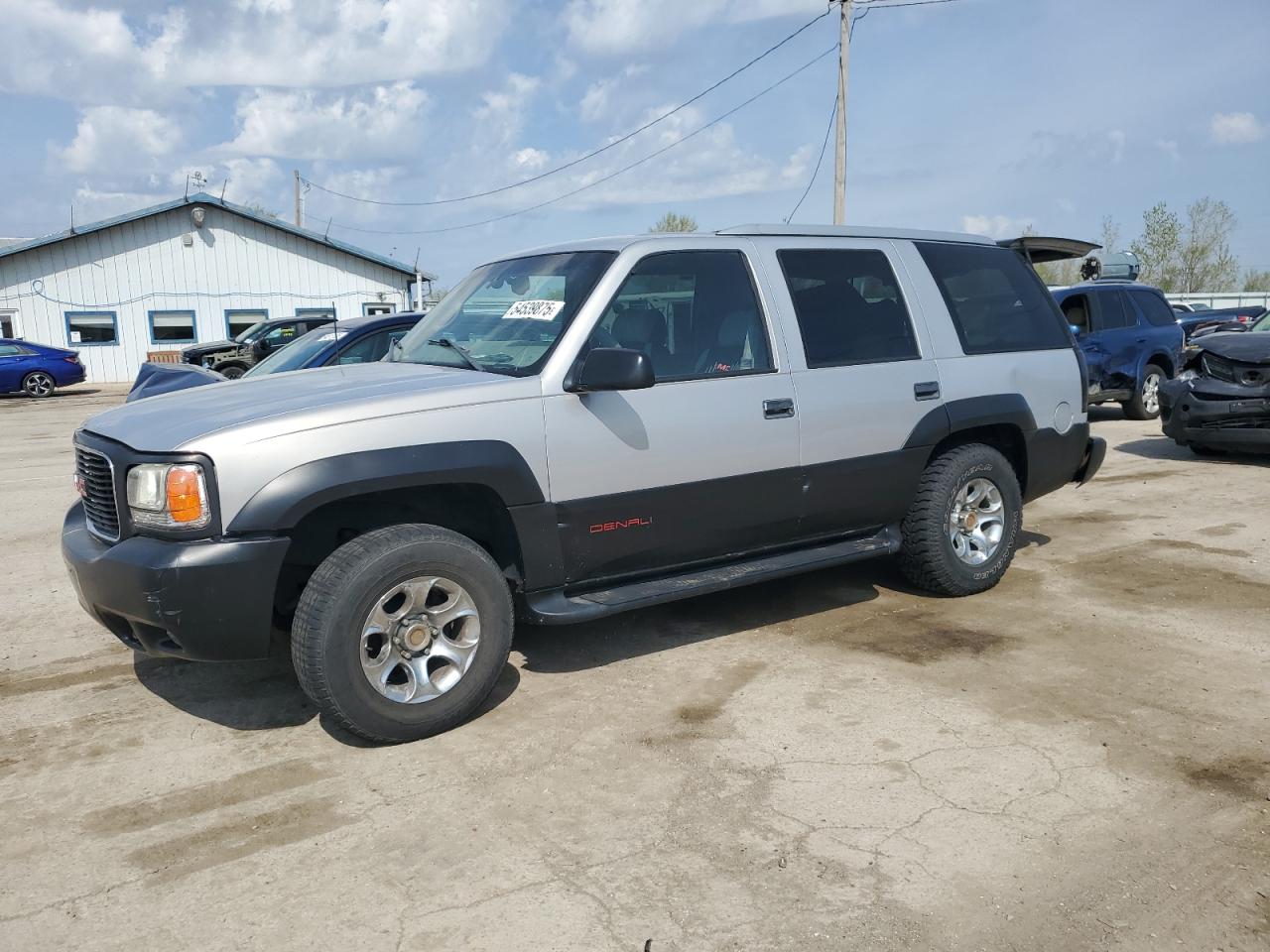 2000 Gmc Denali for Sale in Pekin, IL - Rear End