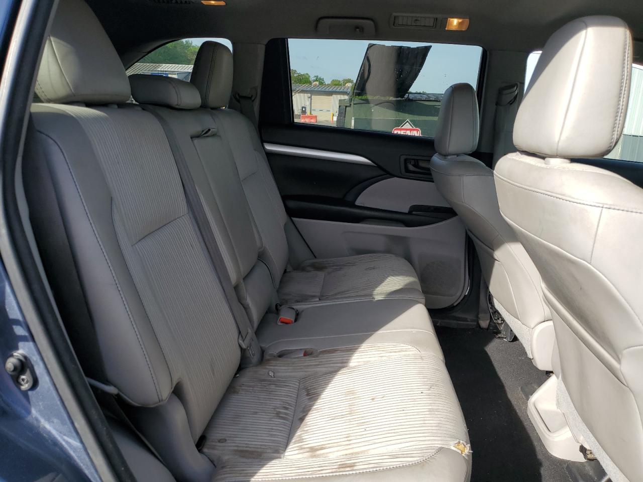 2017 Toyota Highlander Le VIN: 5TDBZRFH2HS405382 Lot: 54970075