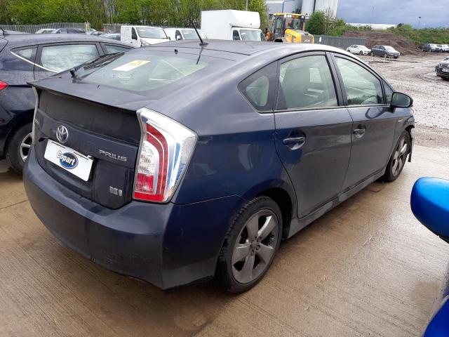 2012 TOYOTA PRIUS T SP