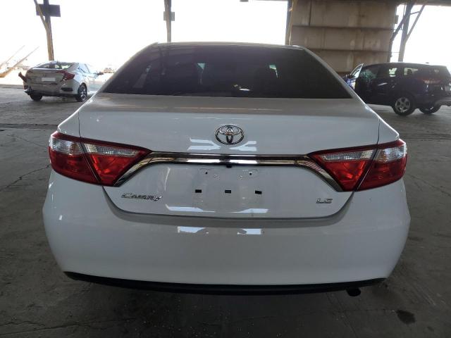  TOYOTA CAMRY 2015 Biały