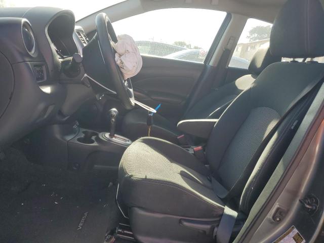  NISSAN VERSA 2019 Szary
