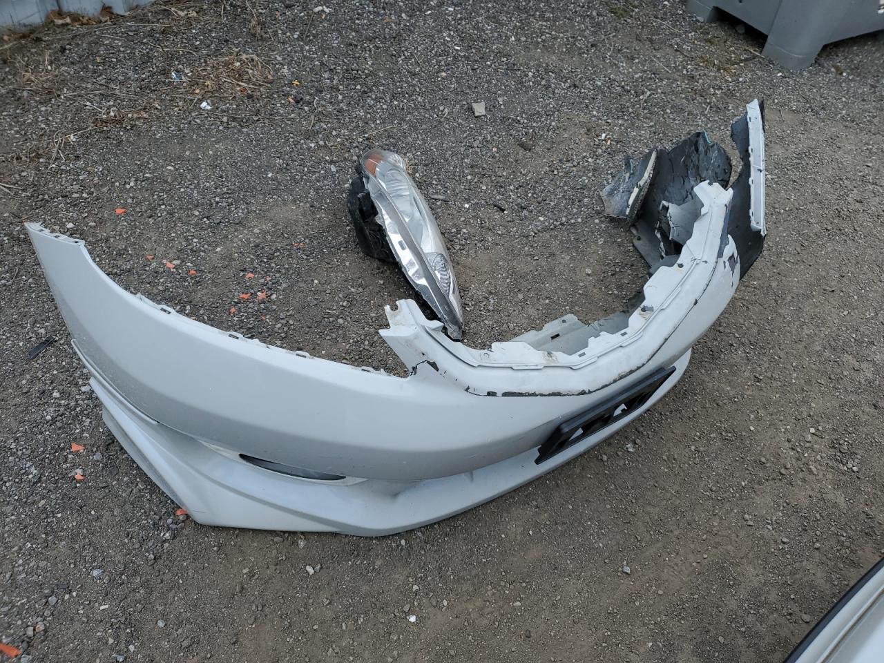 2009 Honda Fit Lx VIN: JHMGE87579S803694 Lot: 52589325