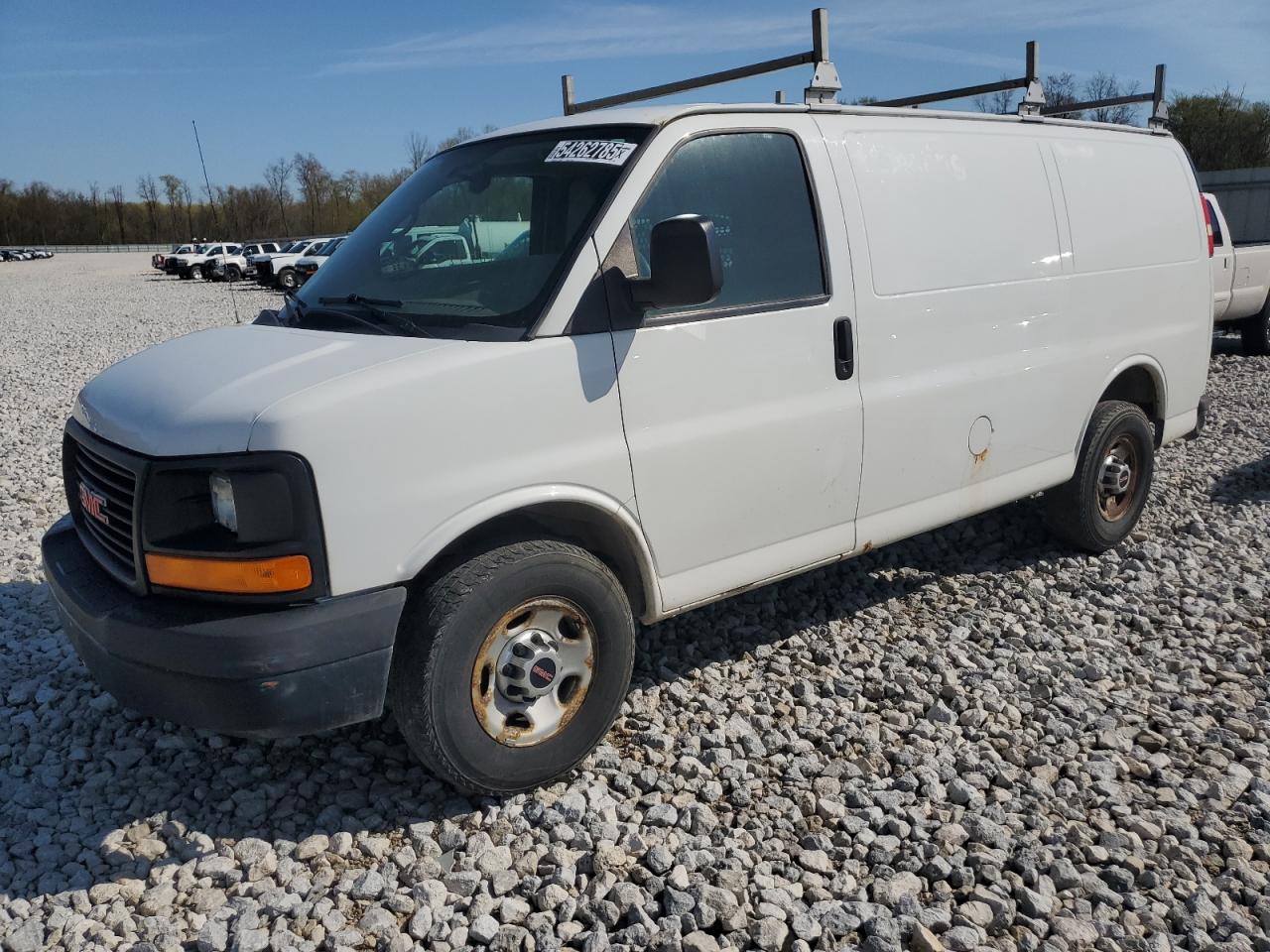 2014 Gmc Savana G2500 for Sale in Barberton, OH - Minor Dent/Scratches