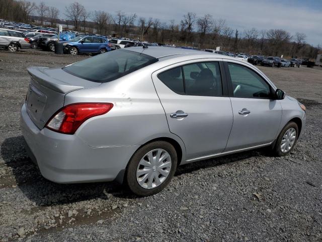 Sedans NISSAN VERSA 2016 Silver