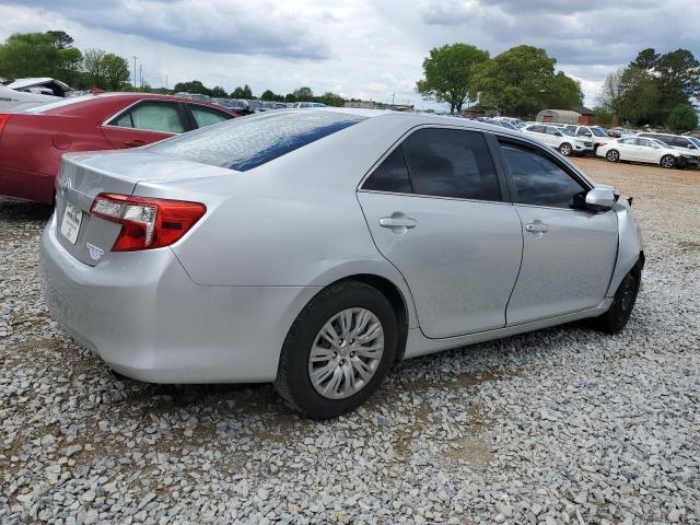  TOYOTA CAMRY 2013 Srebrny