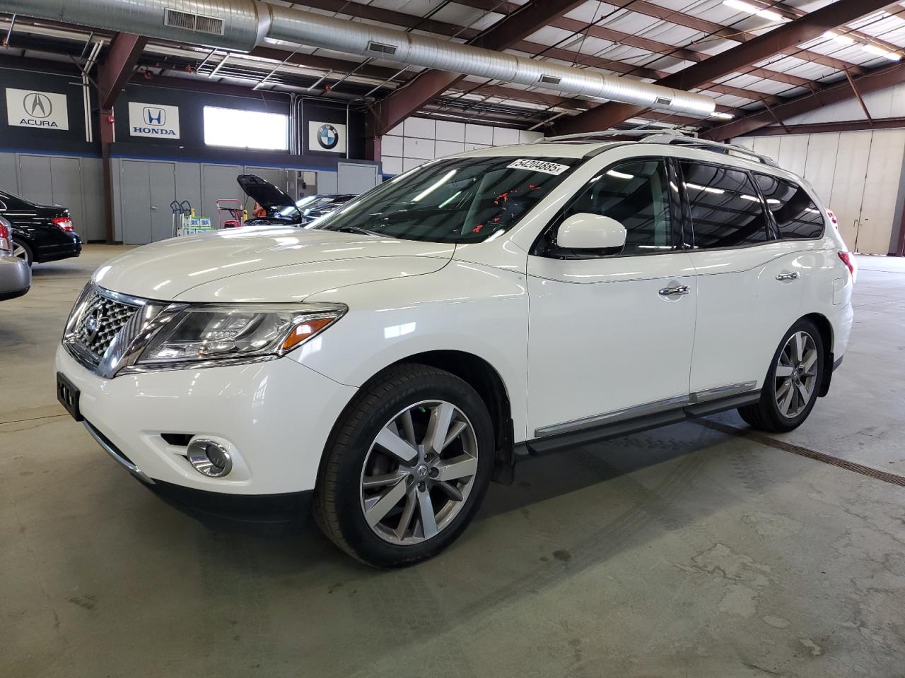 East Granby, CT에서 판매 중인 2015 Nissan Pathfinder S - Undercarriage