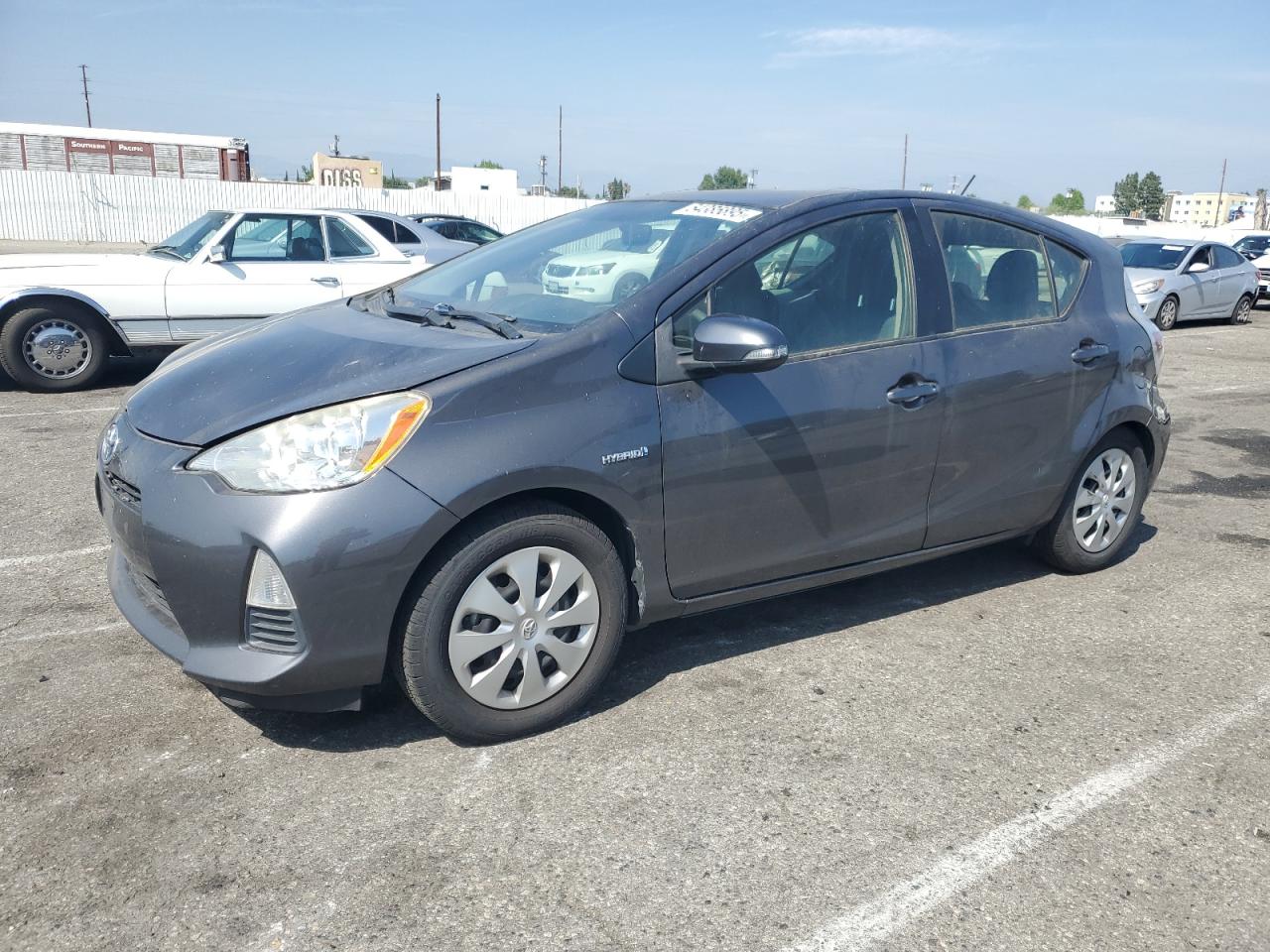 2014 Toyota Prius C na sprzedaż w Van Nuys, CA - All Over
