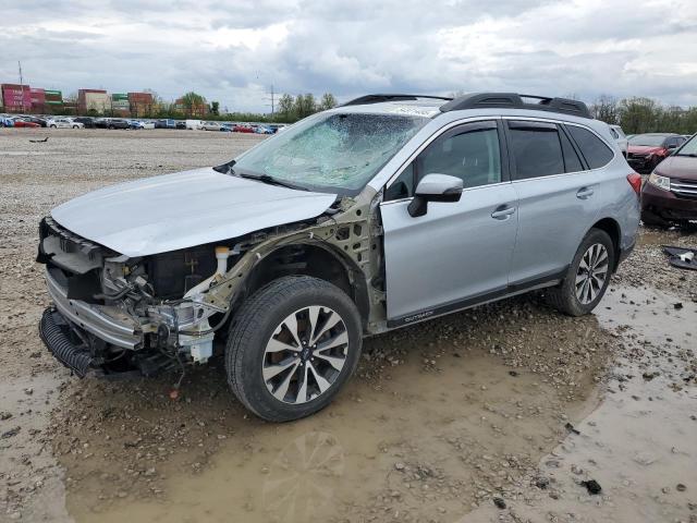  SUBARU OUTBACK 2017 Srebrny