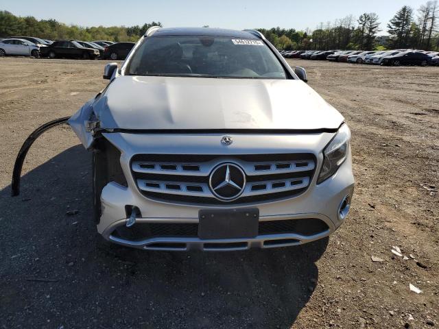  MERCEDES-BENZ GLA-CLASS 2018 Srebrny