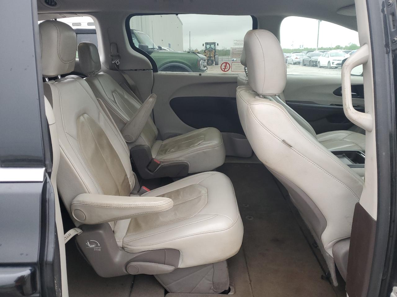 2020 Chrysler Pacifica Touring L VIN: 2C4RC1BG2LR115059 Lot: 51490395