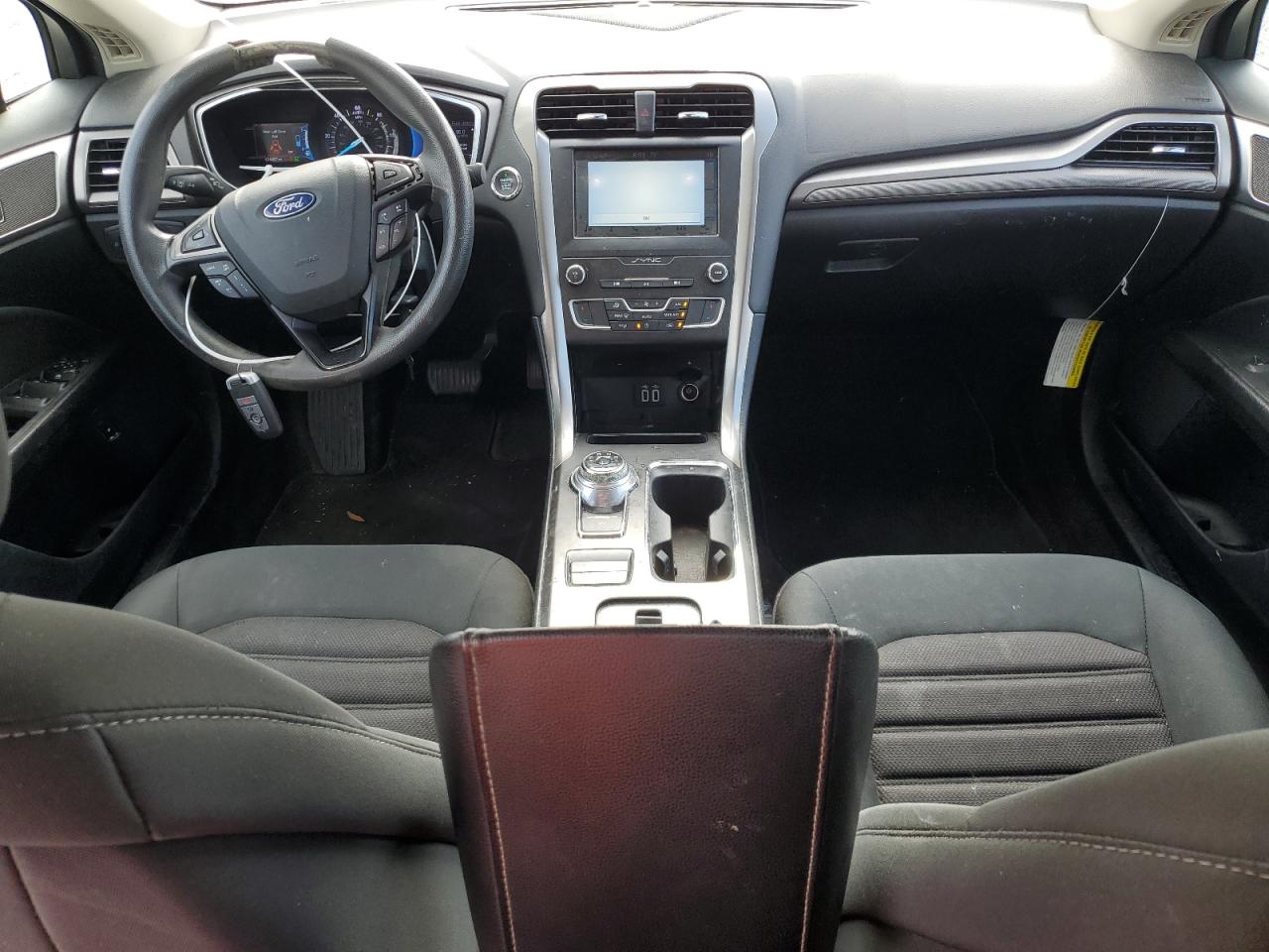 2019 Ford Fusion Se VIN: 3FA6P0LU2KR124848 Lot: 54039985