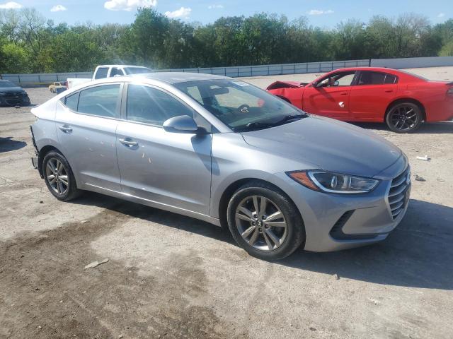 HYUNDAI ELANTRA 2017 Серебристый