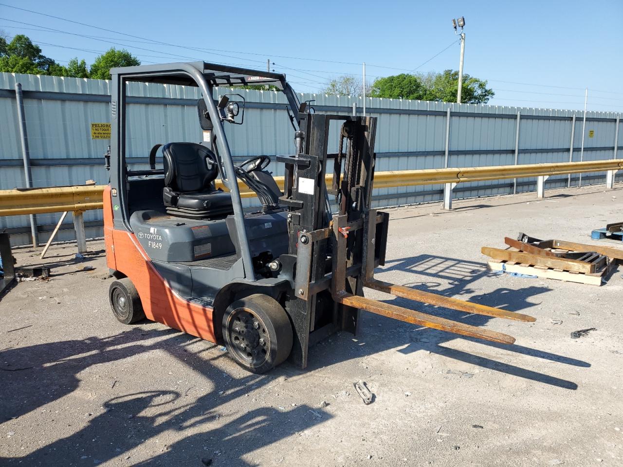 2016 Toyota Fork Lift for Sale in Lebanon, TN - Normal Wear