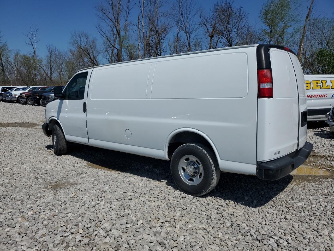 2017 GMC Savana - Image 2