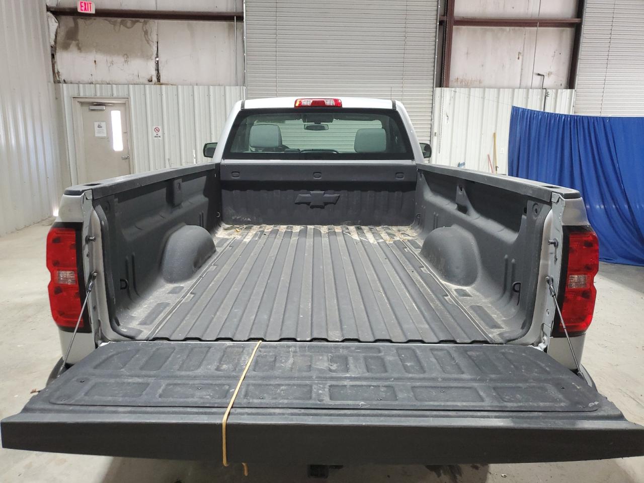 2018 Chevrolet Silverado - Image 11