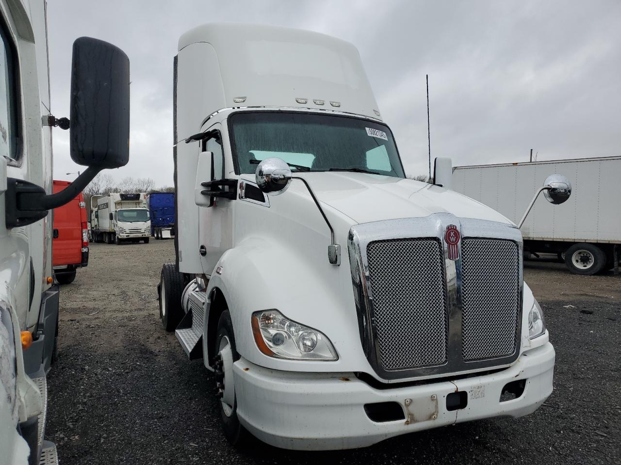 2014 Kenworth T680 Semi Truck for Sale in Glassboro, NJ - Normal Wear