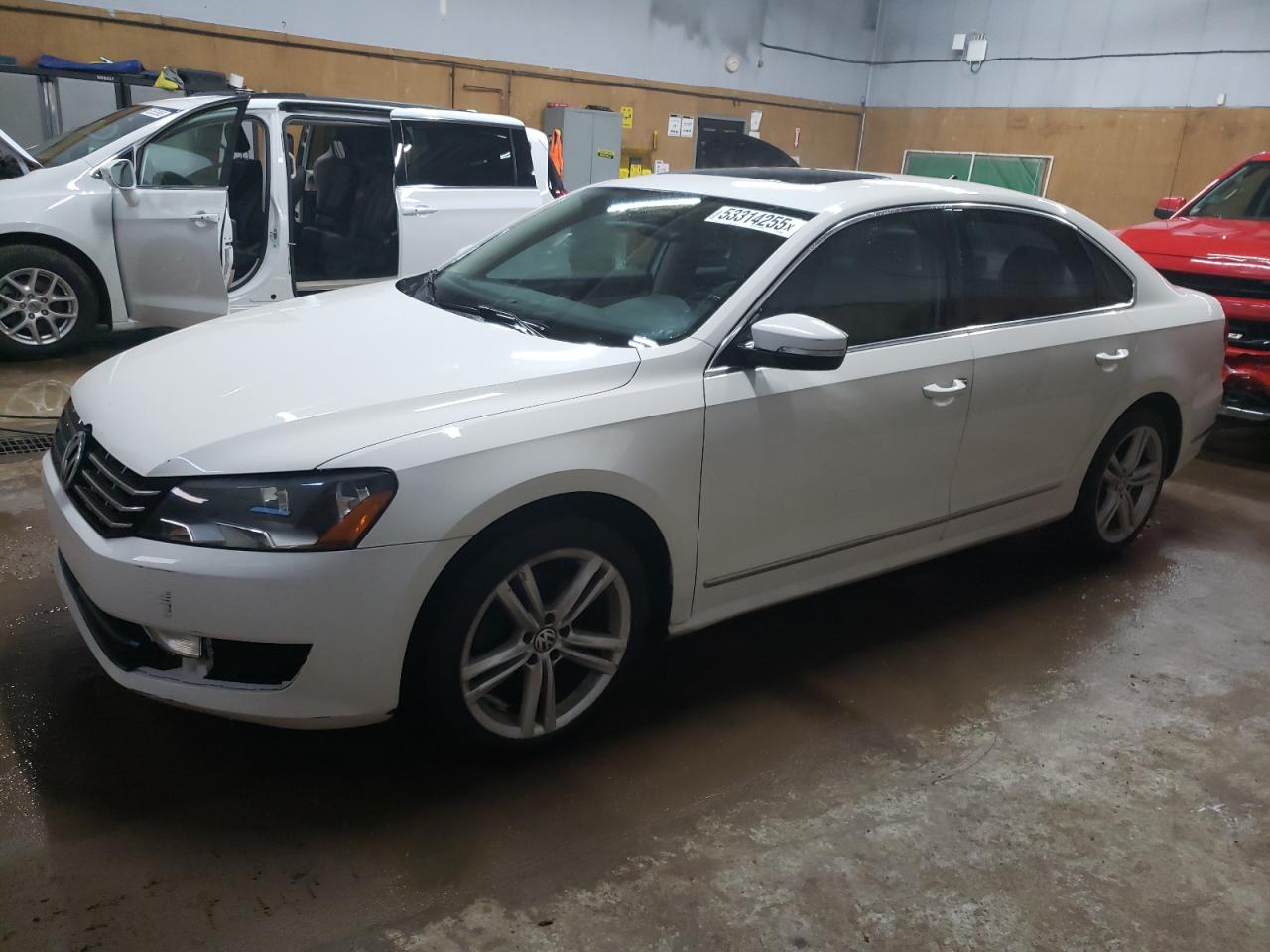2014 Volkswagen Passat Sel იყიდება Kincheloe-ში, MI - Rear End